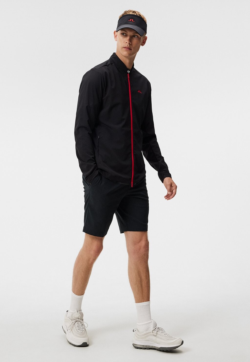 

Летняя куртка J.LINDEBERG Sports, черный