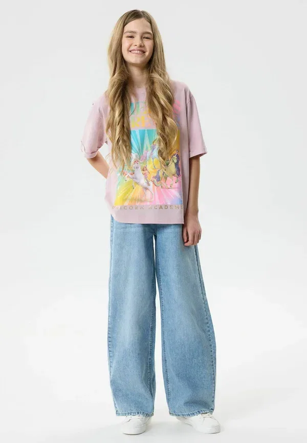 Футболка Two Soon, модель unicorn academy print t-shirt, цвет жженая сирень