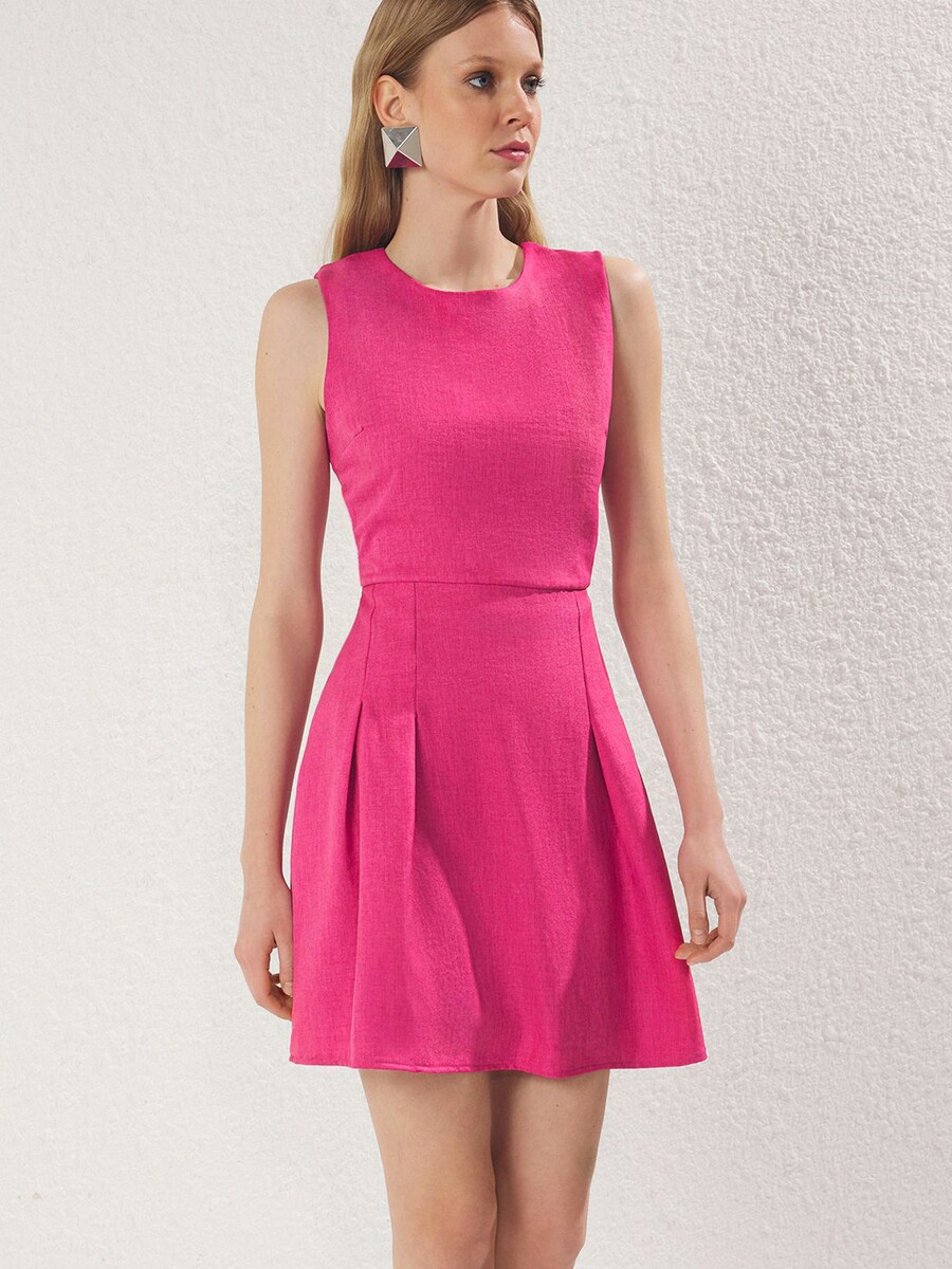 

Мини платье Trendyol, Pink