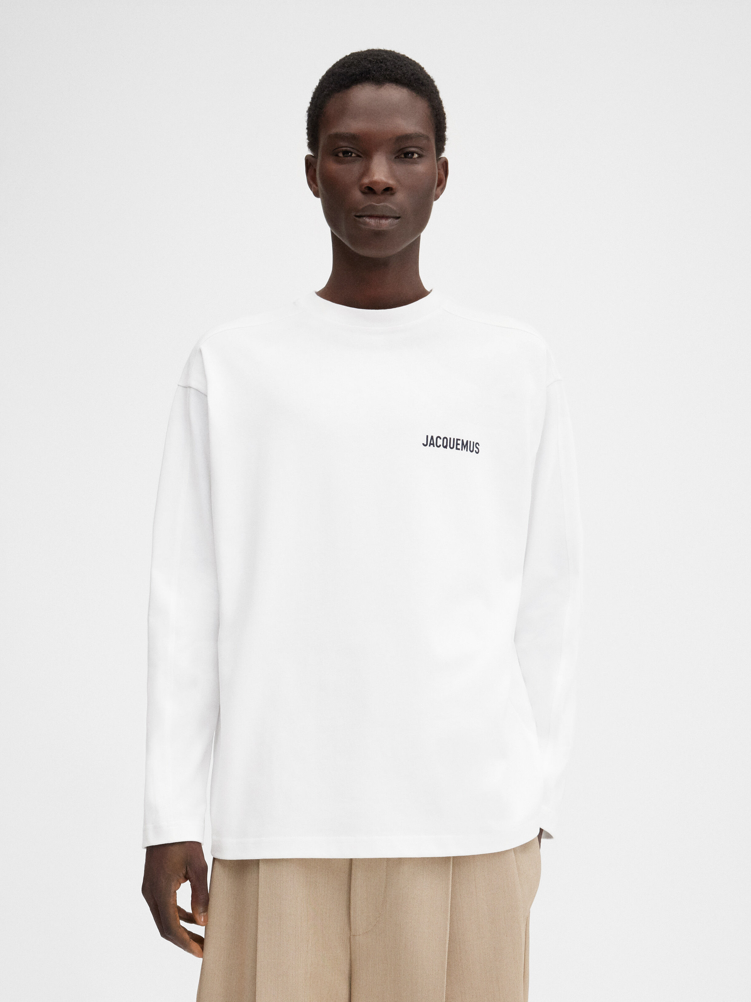 

Футболка с длинным рукавом JACQUEMUS The Courchevel address t-shirt, цвет Courchevel White
