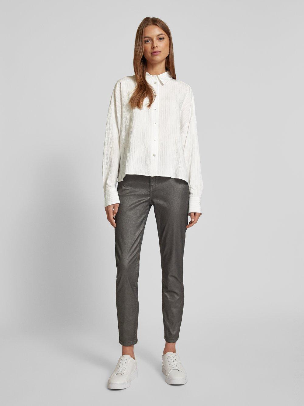 

Блузка-рубашка прямого кроя с застежкой на пуговицы по всей длине OPUS, белый