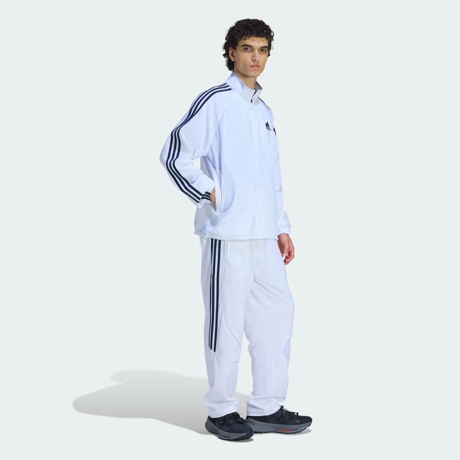 Мужские спортивные брюки Adidas Teamgeist Adicolor, белые с голубым — фото 3