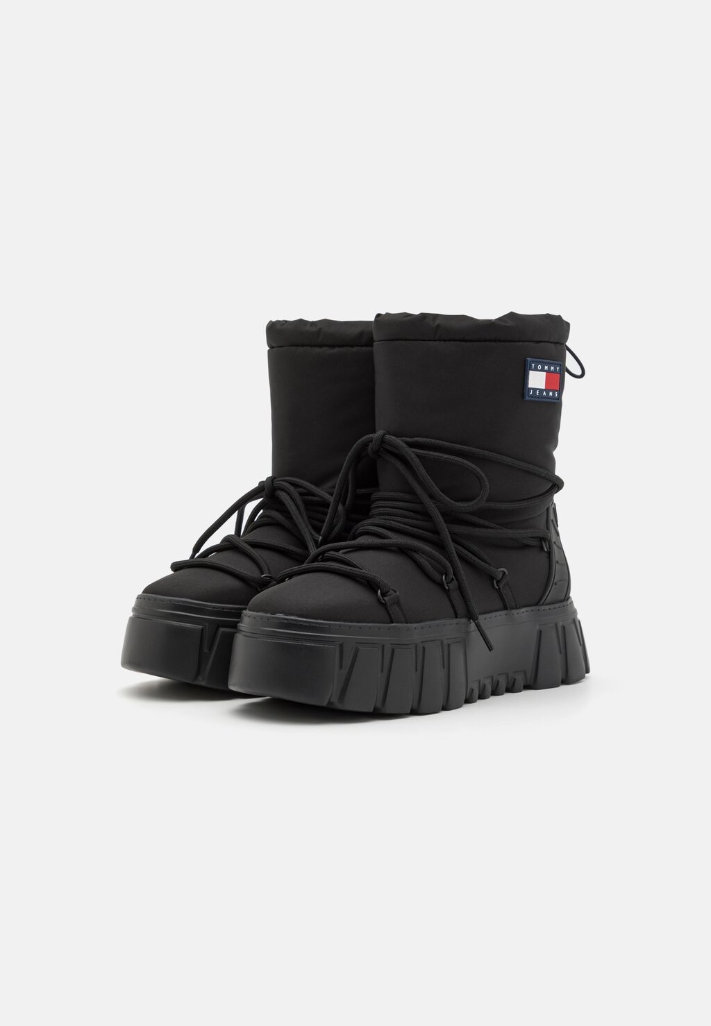 

Ботильоны на платформе HYBRID BOOT Tommy Jeans, черный