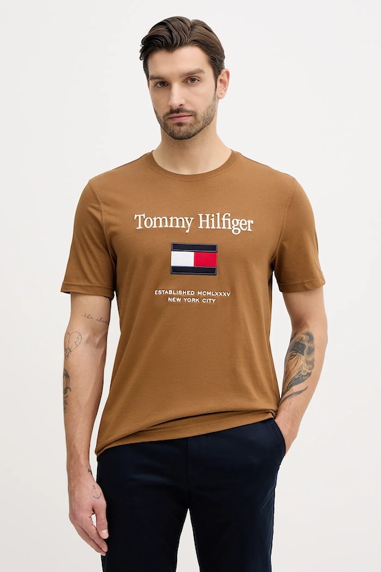 

Хлопковая футболка Tommy Hilfiger, коричневый