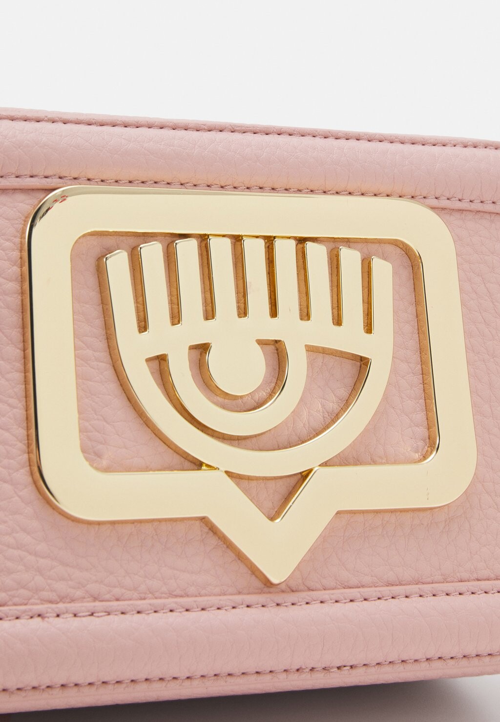 

Сумка через плечо EYELIKE BUCKLE CHIARA FERRAGNI, коричневый