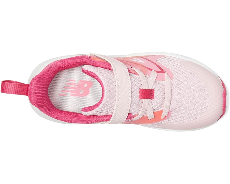 Детские кроссовки New Balance Rave Run V2 Bungee Lace With Top Strap (Infant/Toddler) New Balance Kids, Rose Sugar/Carnival Pink — фото 2