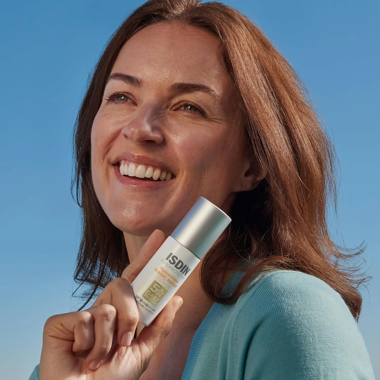 Набор солнцезащитного крема для лица «Fusion Water Repair Color SPF 50» и помады SPF 50 от ISDIN Isdin — фото 3