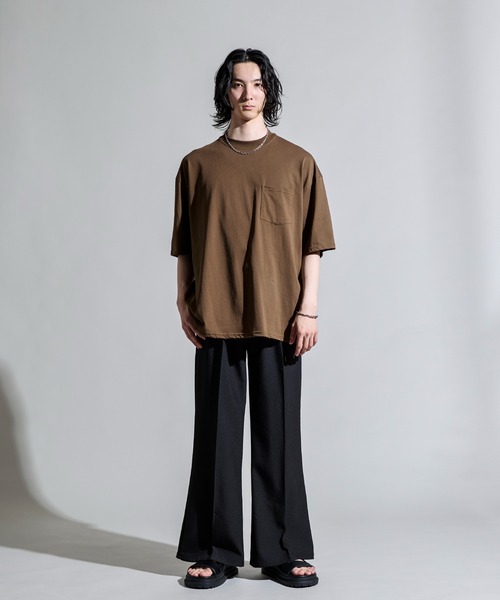 

Футболка трикотажная однотонная с широким силуэтом и карманом CALIFORNIA OUTFITTERS, коричневый