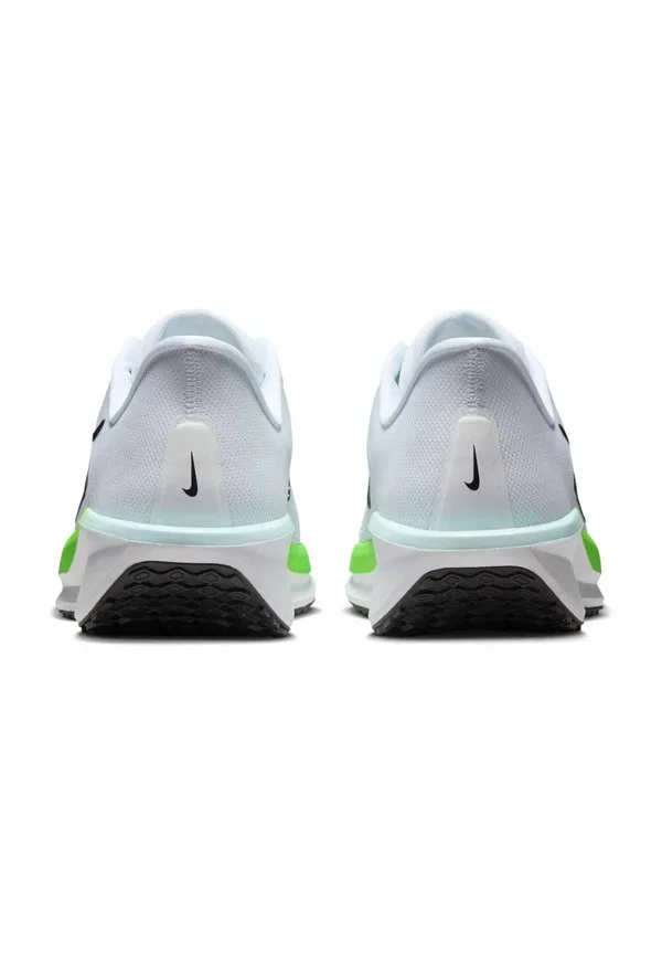 Кроссовки для бега по шоссе quest 6 Nike Performance, White Green Strike Glacier Blue Black — фото 4