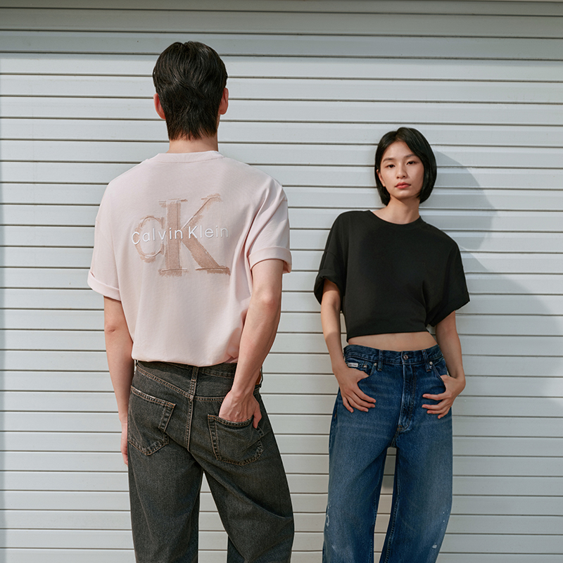 Футболка SS25 Unisex Calvin Klein, розовый — фото 4
