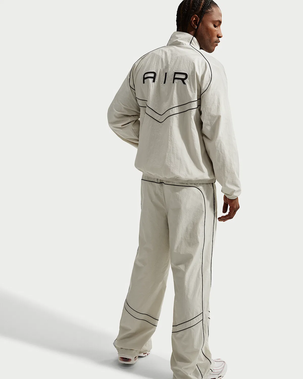 Мужская ветровка Windrunner Nike Air, Light Bone — фото 2