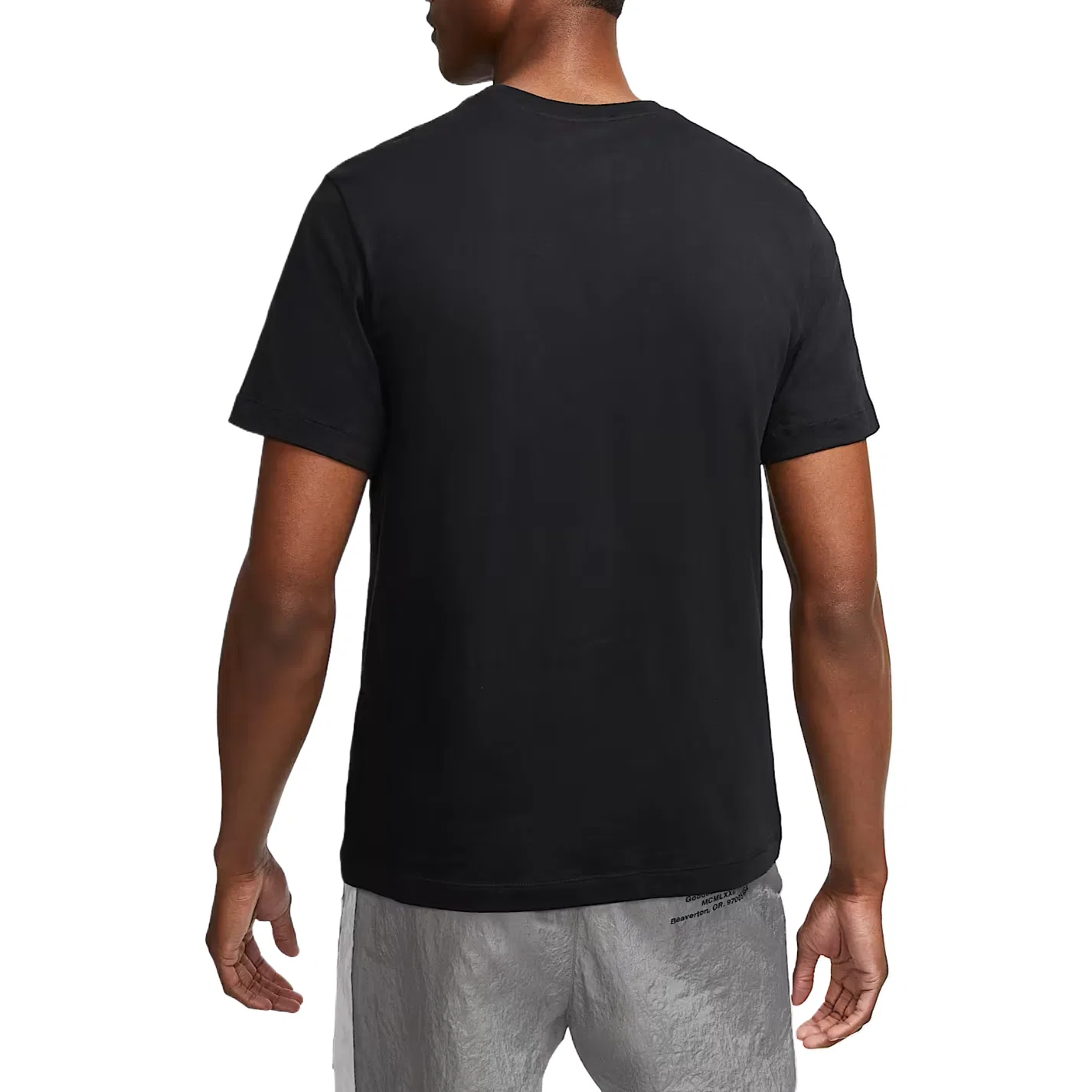 Футболка Sportswear Club мужская Nike, Black/White/Dark Gray — фото 3