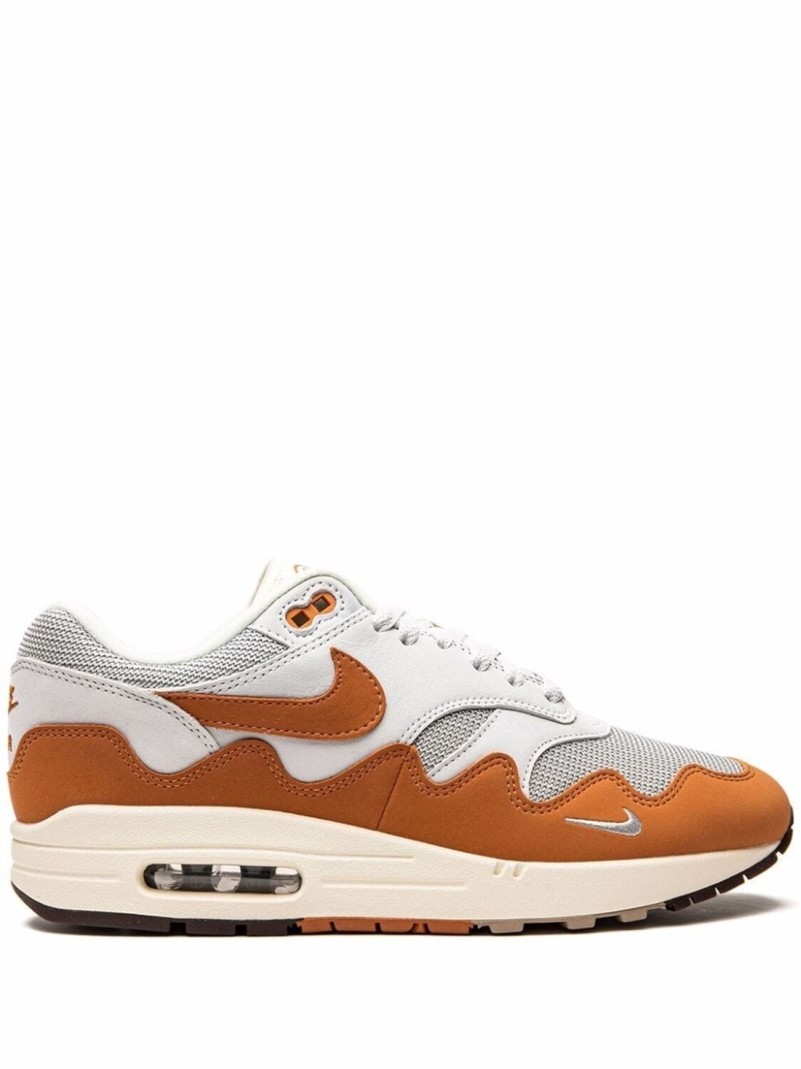 

Кроссовки Nike х Patta Air Max 1 Monarch, белый/темно-оранжевый