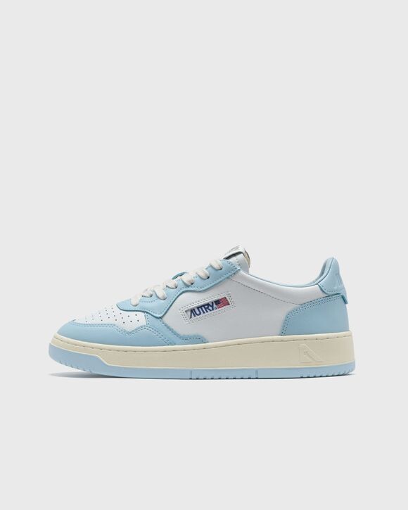 

Кроссовки Autry Action Shoes Wmns Medalist Low, цвет leat/leat wht/st blue