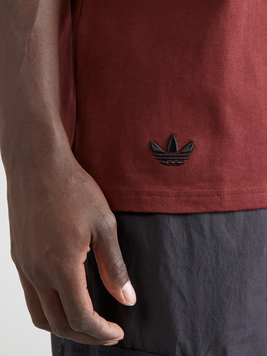 Классическая футболка ADIDAS ORIGINALS Shirt NEUCLASSICS, цвет ruby red — фото 3