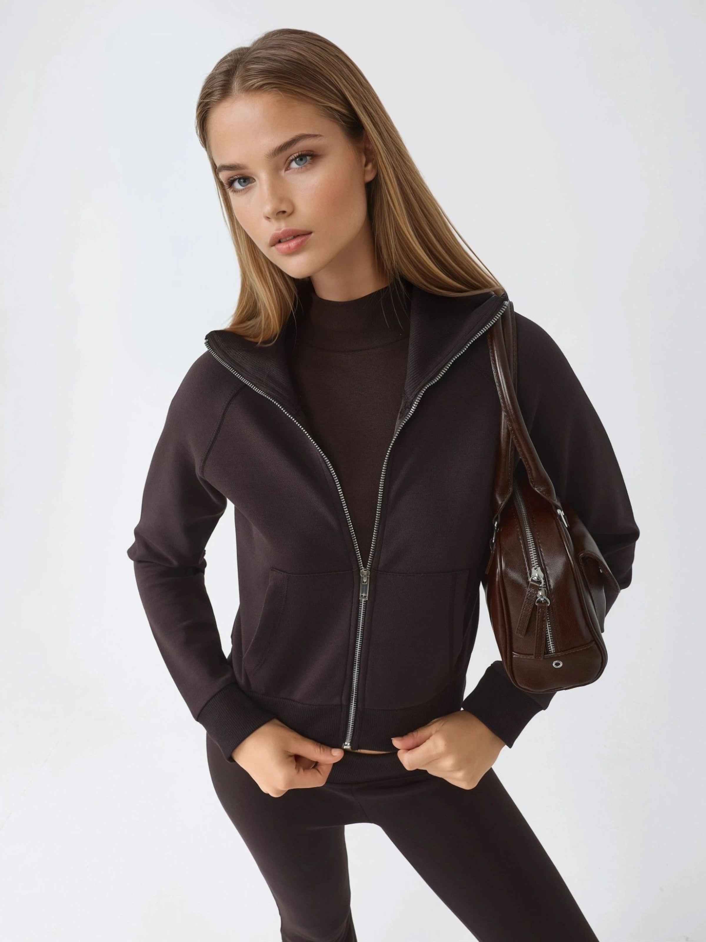 

Busem Куртка для межсезонья в цвете Chocolate