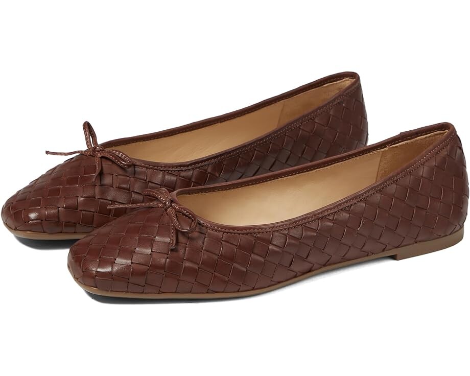 

Туфли на плоской подошве Bernardo Gwynn Woven, цвет Mahogany