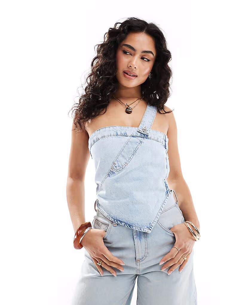 

Переработанный джинсовый топ Pull&Bear светло-голубого цвета