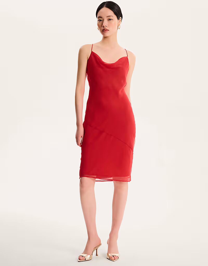 

Omnes Dresses кики в красном