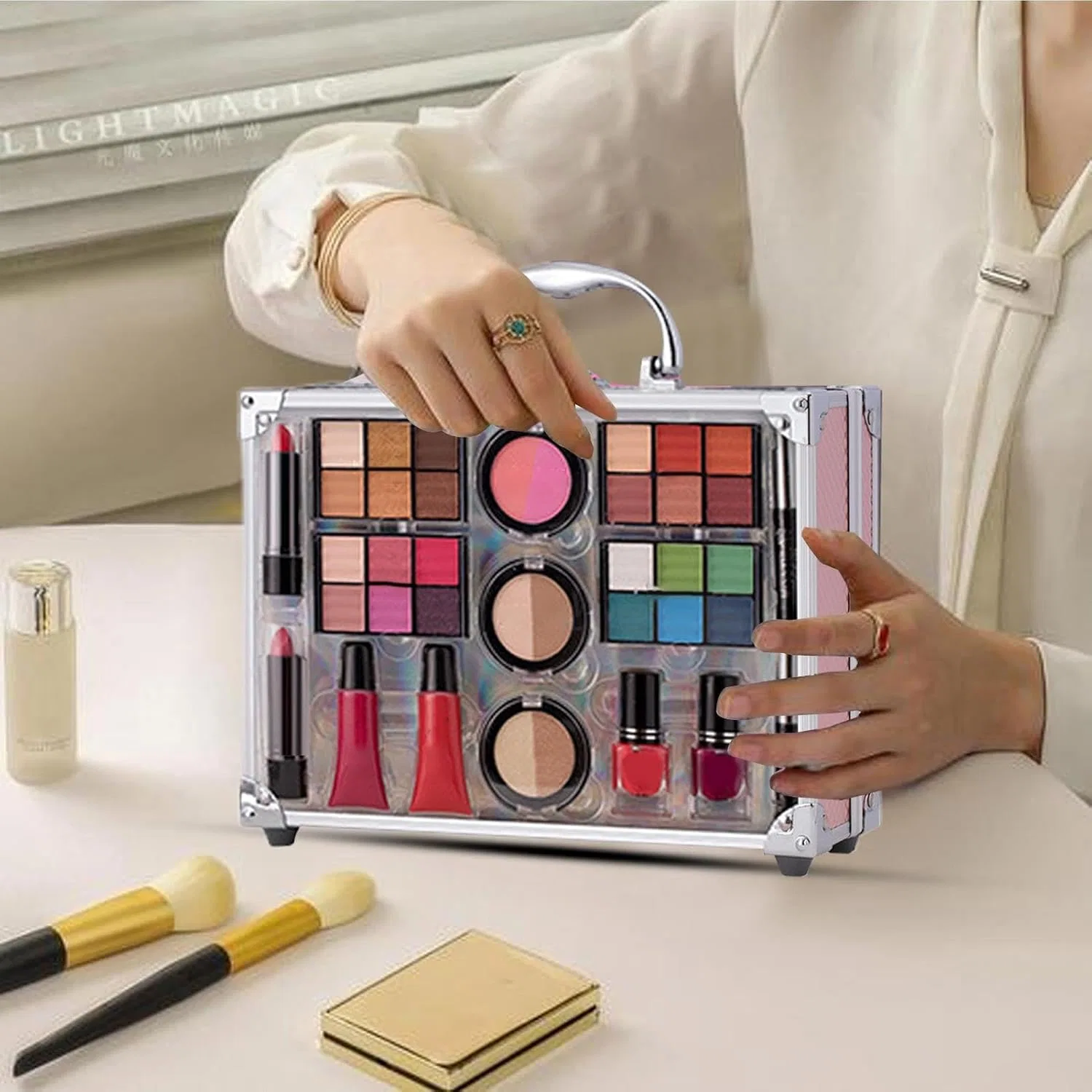 Набор косметики Complete Makeup Kit Generic, розовый — фото 2