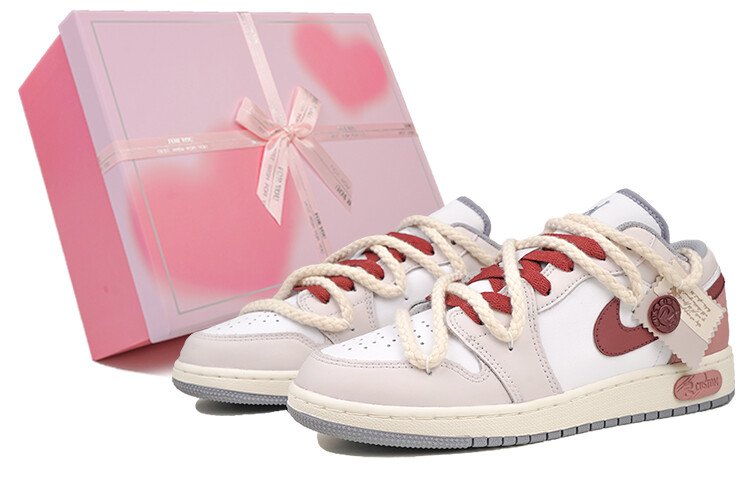 

Кроссовки Air Jordan 1 Vintage Basketball Shoes Women's Low-top Milky White, розовый