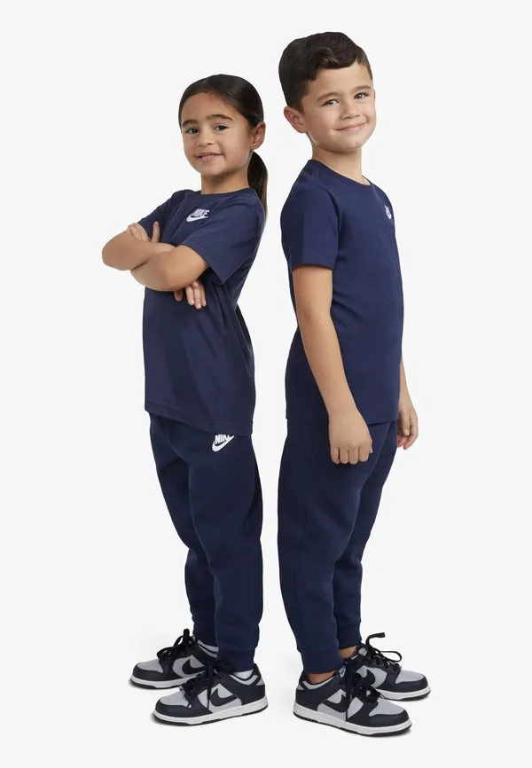 Футболка унисекс futura Nike Sportswear, Midnight Navy — фото 4