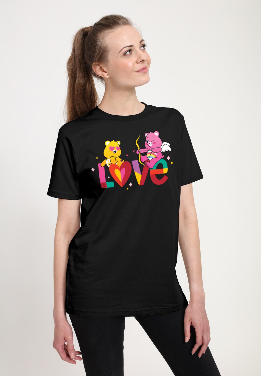 

Футболка с принтом CARE BEARS UNLOCK THE MAGIC VALENTINES LOVE ARROWS Henry Tiger, черный