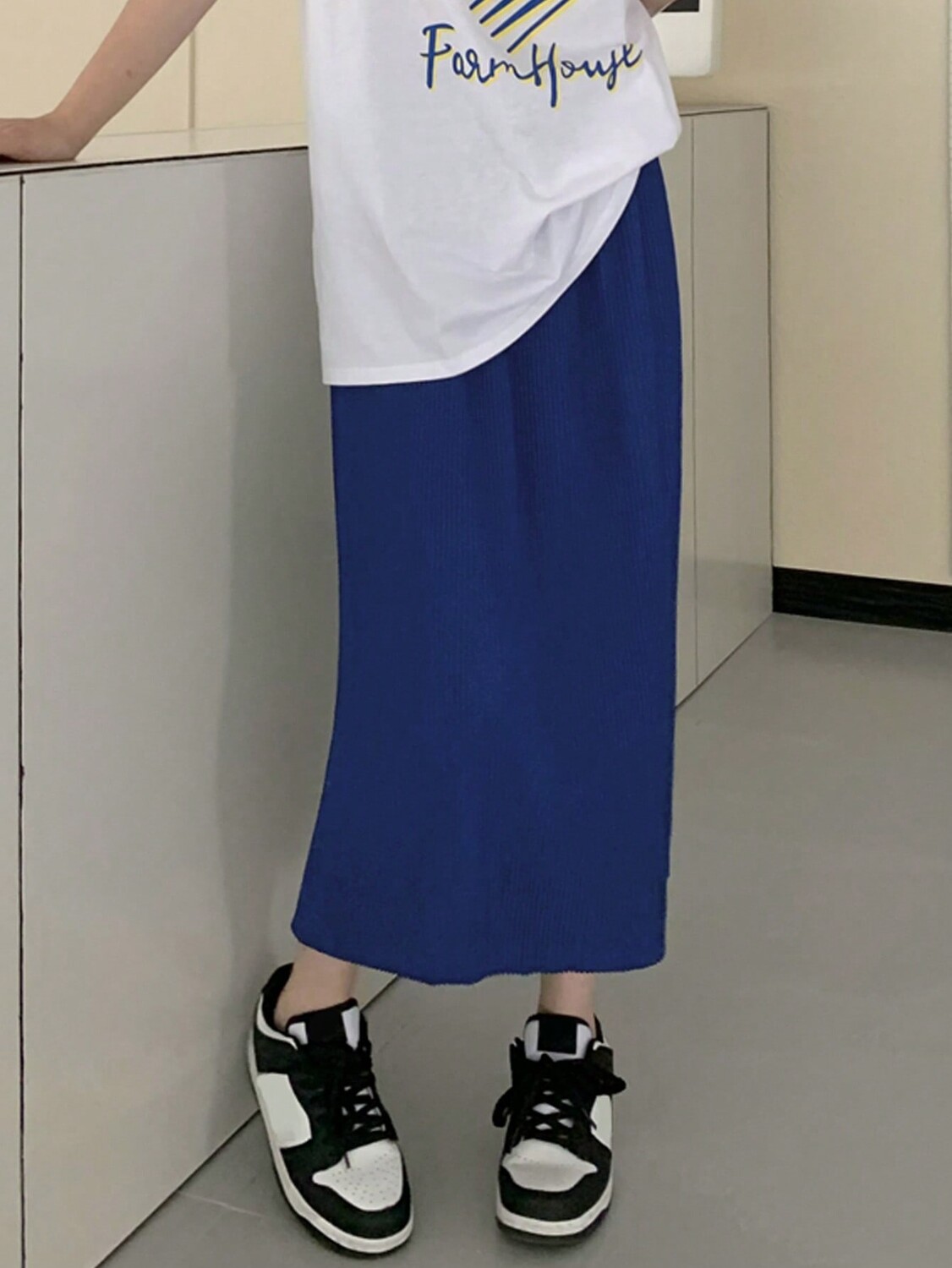 

Однотонная юбка, эластичный пояс, цвет синий