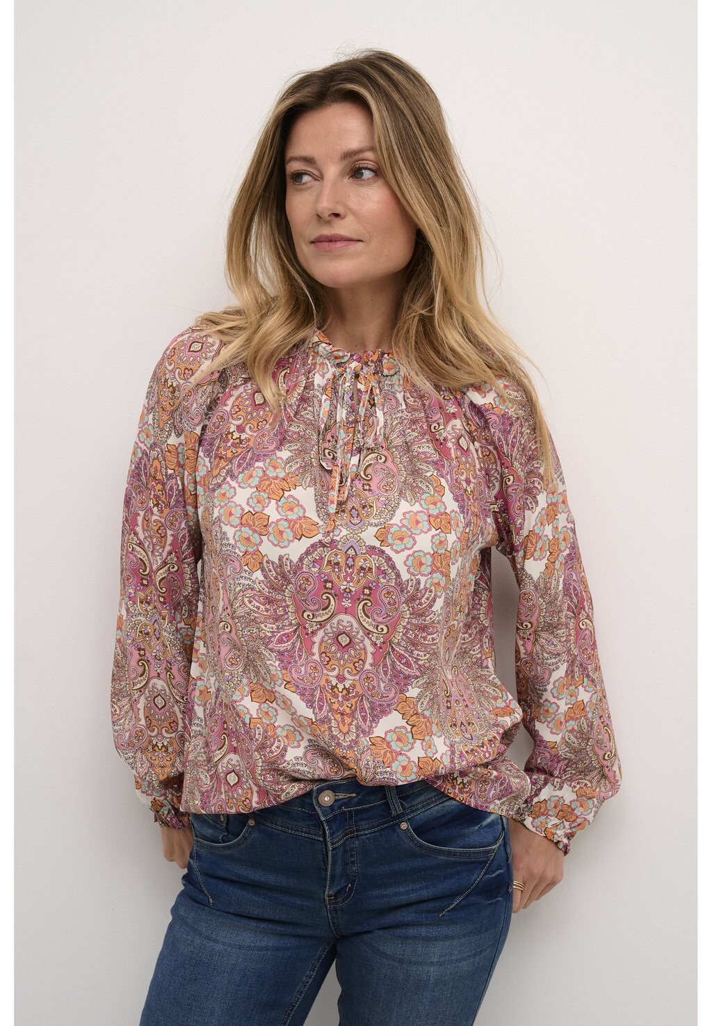 

Блузка ASTRA Cream, цвет pink paisley