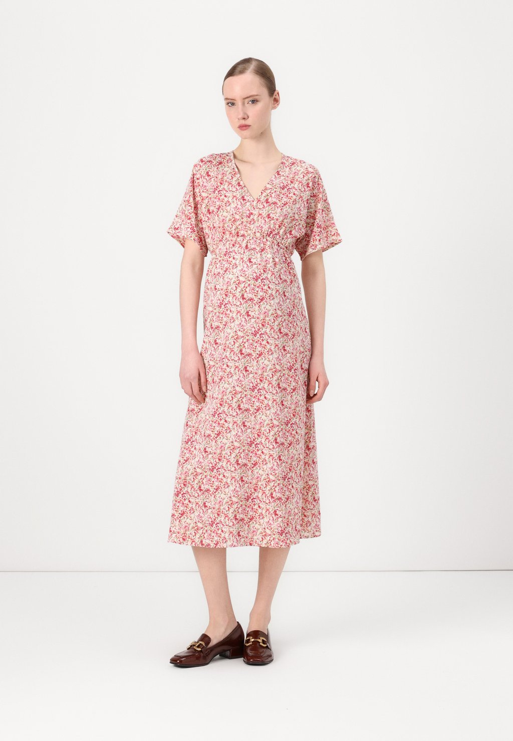 

Повседневное платье OLMFLAVA V NECK CALF DRESS ONLY MATERNITY, кремовый