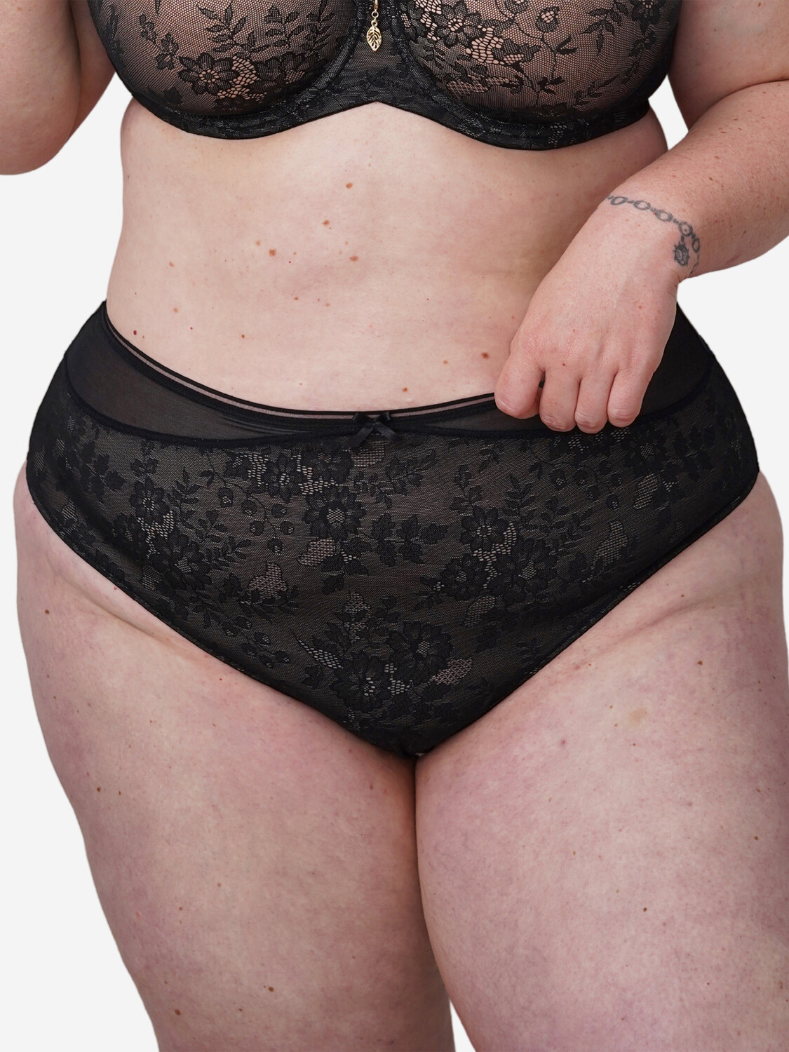 

Трусы SugarShape Hight Panty True Lace, черный