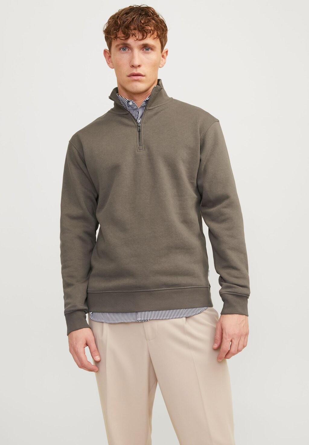 

Толстовка JJEBRADLEY HALF ZIP Jack & Jones, цвет bungee cord