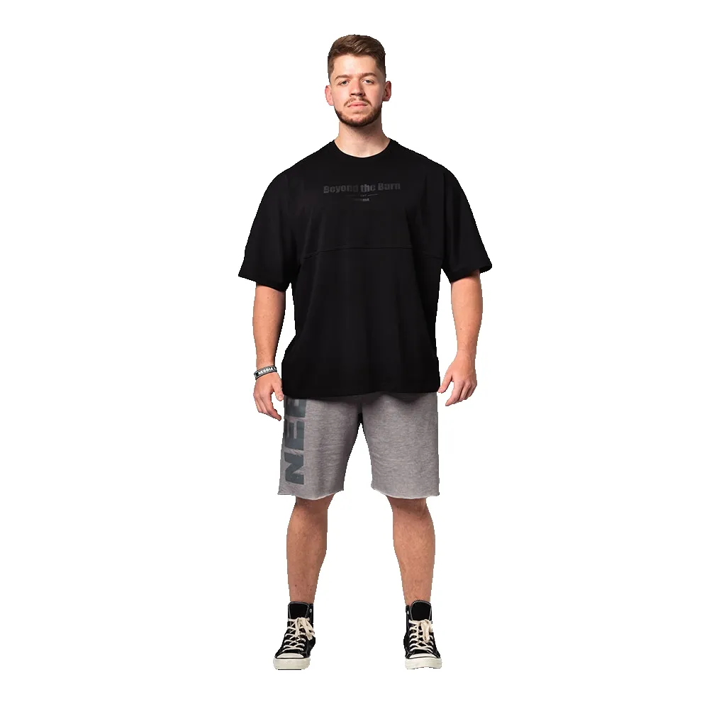 

Футболка Nebbia Oversized heavyweight cotton no shortcuts 354, черный
