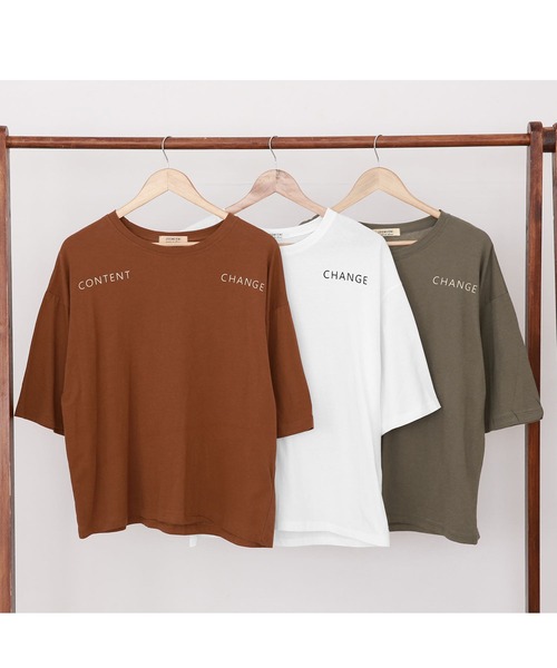 

Футболка с принтом Isn't She, коричневая