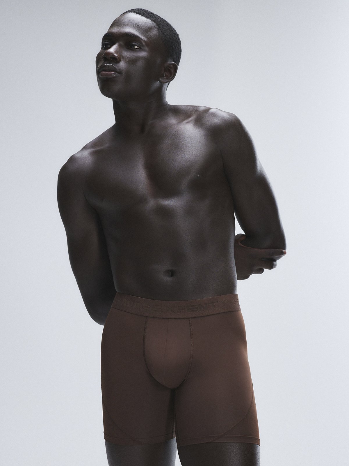 

Трусы боксеры Savage X Fenty Shadow Fit, цвет Cedar Brown
