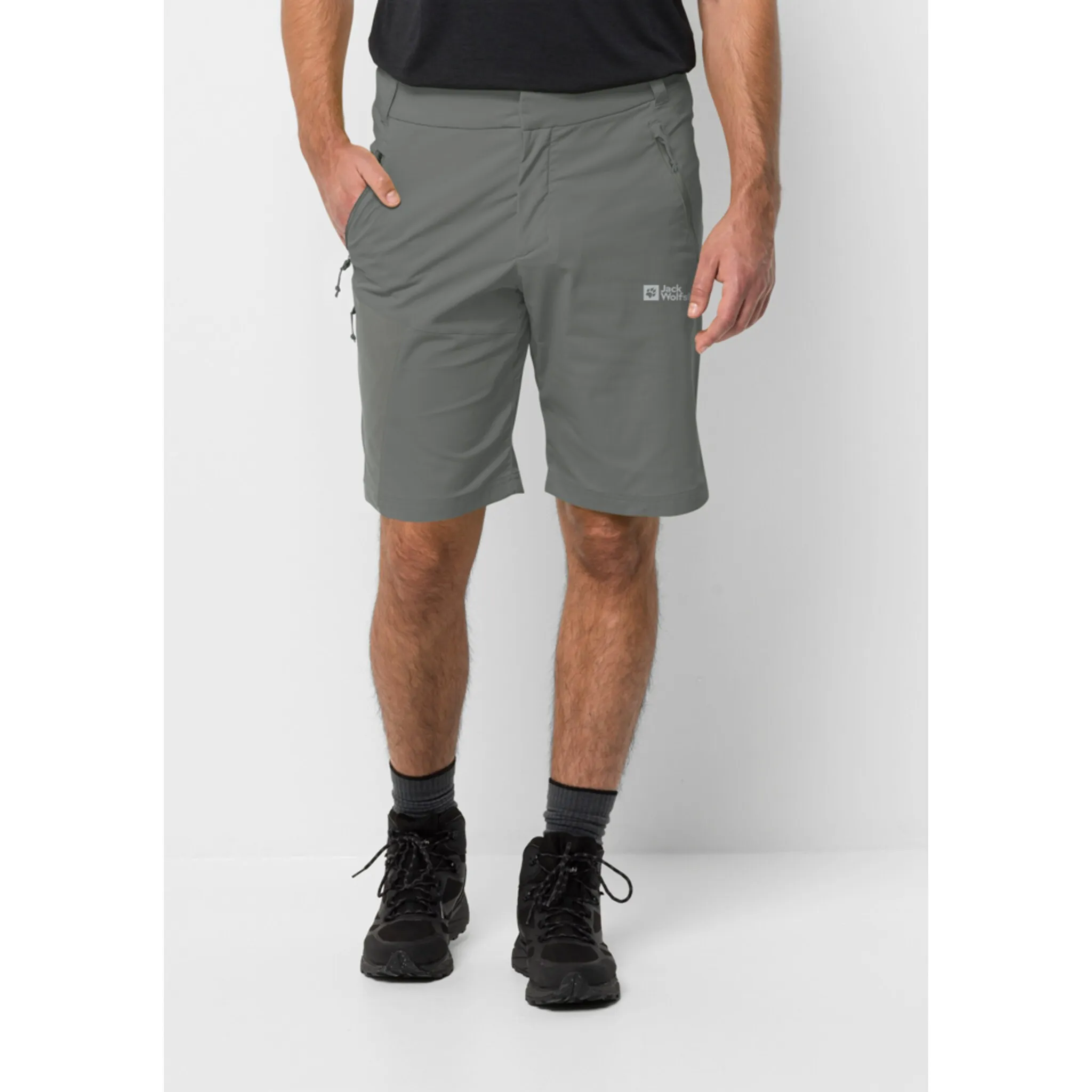 

Уличные брюки Jack Wolfskin "GLASTAL SHORTS M", зеленый