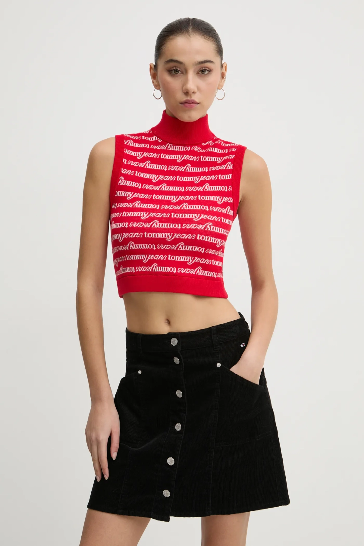 

Жилет Tommy Jeans, красный
