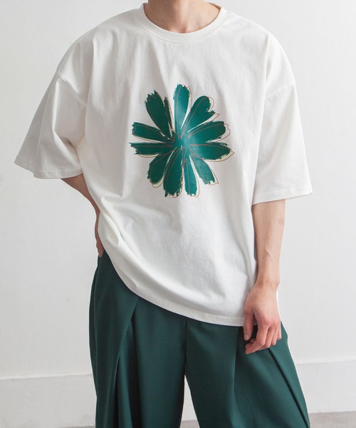 

Футболка оверсайз с коротким рукавом и графическим принтом Nilway, белый