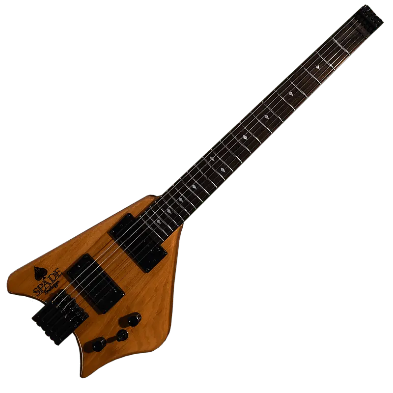 

Электрогитара BootLegger Guitar Spade Gibson Scale 24.75 Headless Guitar With Case 2022 Honey Clear