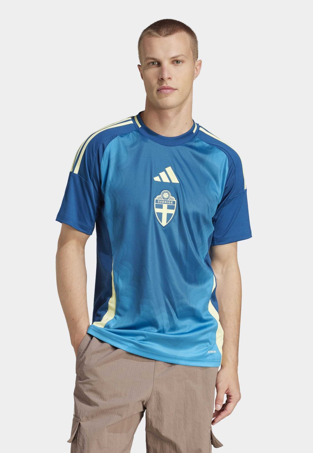 

Футболка с принтом SWEDEN 2025 AWAY JERSEY adidas Performance, темно-синий