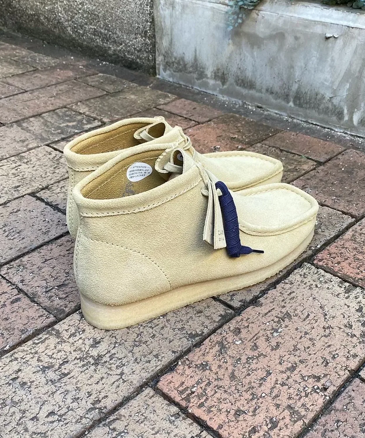 Ботинки Wallabee Boot из замши, Clarks, бежевый — фото 2