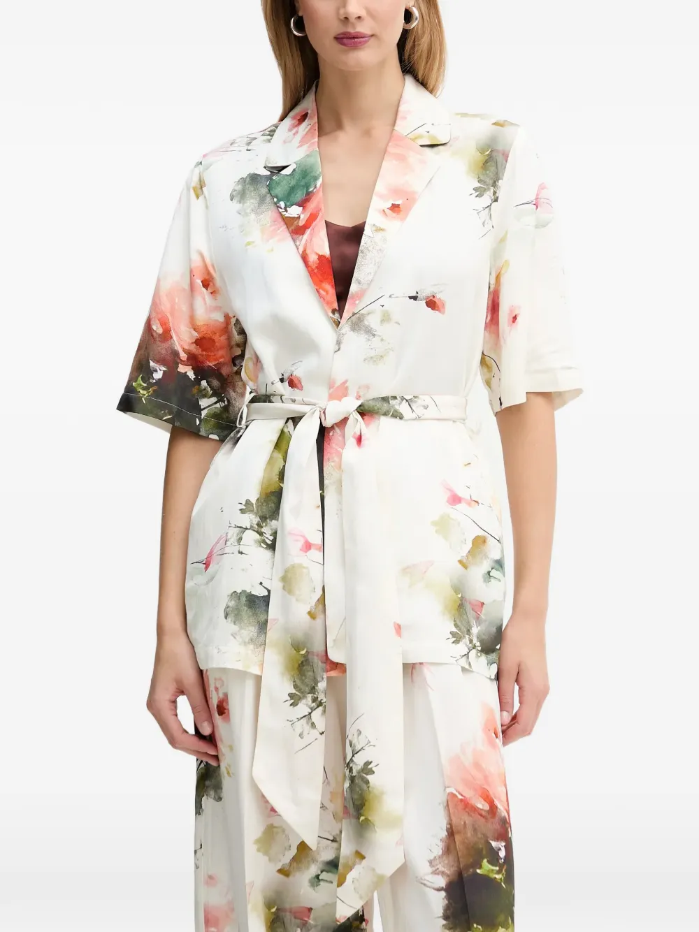 

Блузка с цветочным принтом Silvian Heach, белый