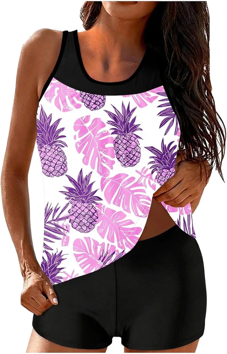 

Женский скромный танкини с цветочным принтом и шортиками