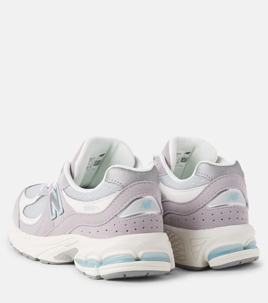 Кроссовки с замшевой отделкой 2002 года New Balance Kids, серый — фото 2