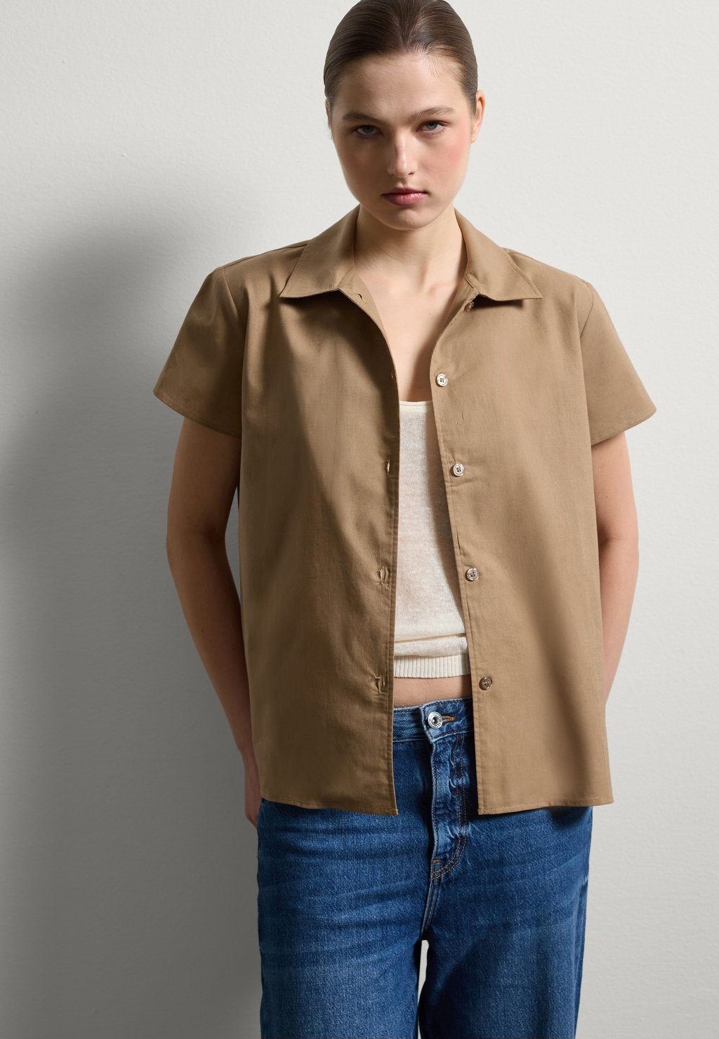 

Блузка на пуговицах WITH SHORT SLEEVES Stefanel, бежевый