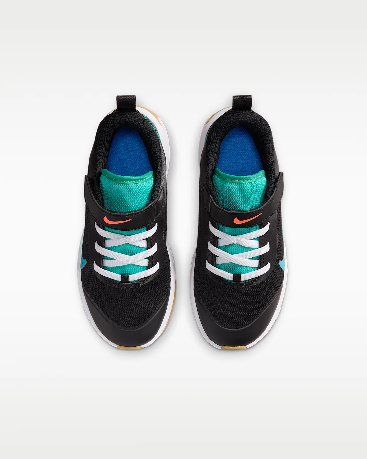 Детские кроссовки Nike Omni Multi-Court, Black/Blue Crystal/Total Orange/Clear Emerald — фото 4