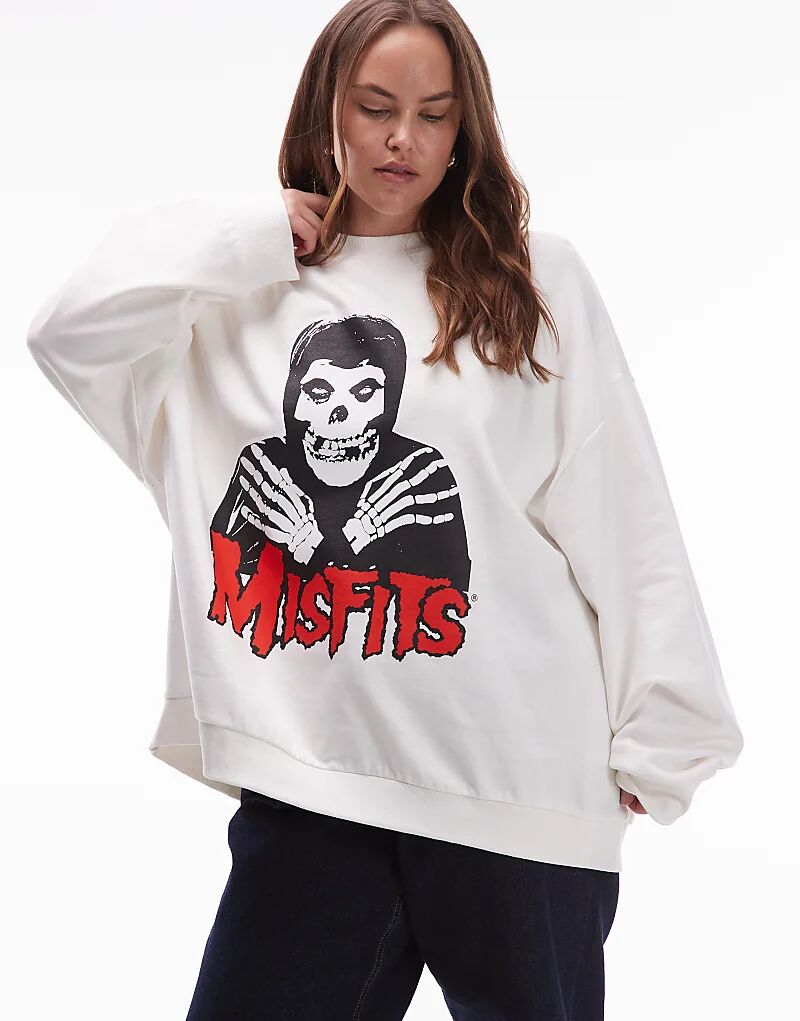 

Свободный свитшот ASOS DESIGN Curve с принтом группы Halloween Misfits кремового цвета