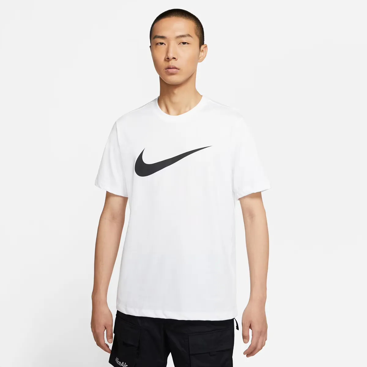 

Мужская футболка Nike Sportswear Swoosh, белый