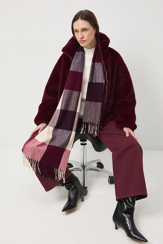 

Шарф Medicine, мультиколор