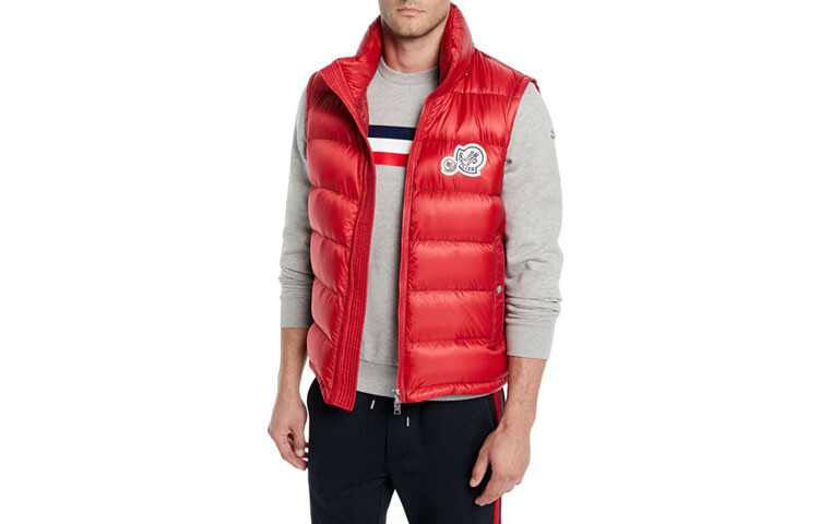 

Жилет мужской красный Moncler
